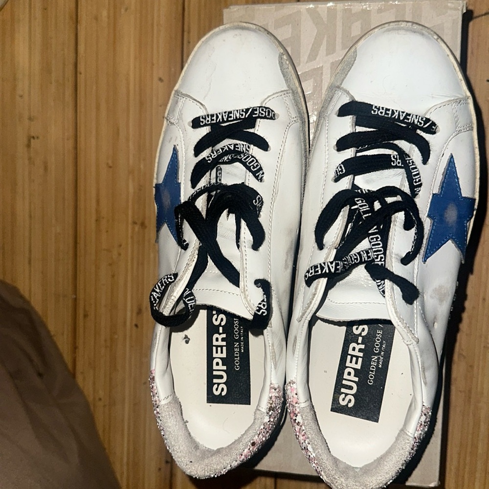Golden goose superstars classic with sour